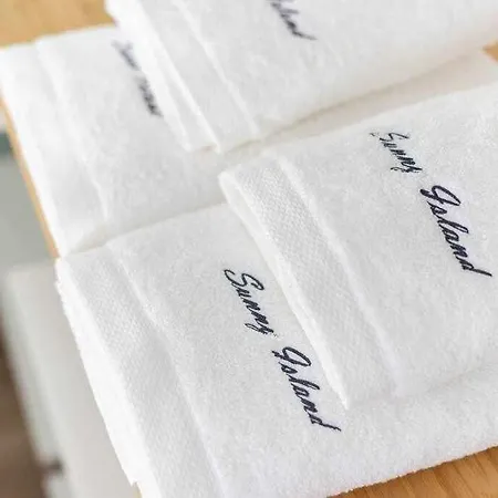 Sunnyland 1º Adelfas San Andrés